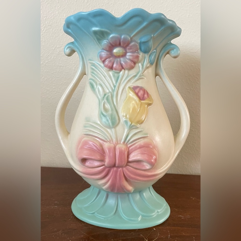 Vintage Decorative Hull Art Pottery Pink Bow Flower Rose Floral Vase 8 1/2” Blue